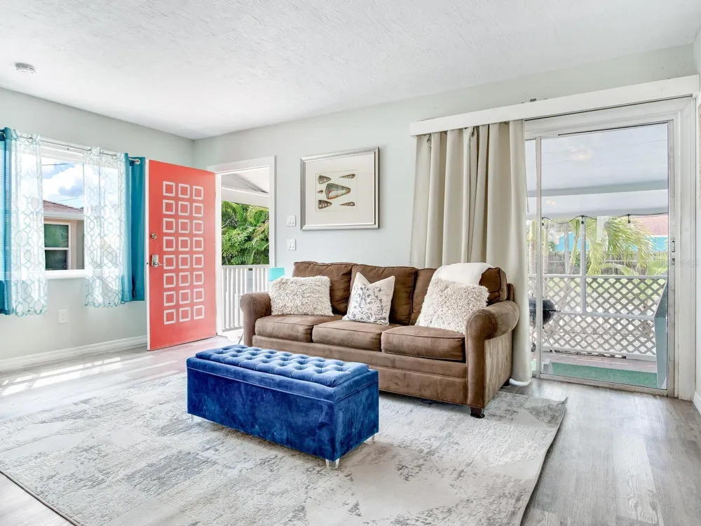 120 93RD AVENUE Treasure Island, FL 33706