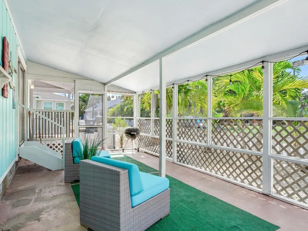 120 93RD AVENUE Treasure Island, FL 33706