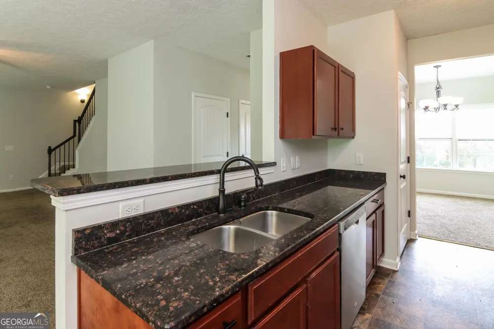 20 Forest Ridge LN Phenix City, AL 36869