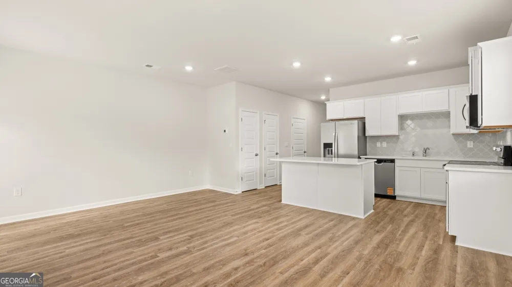 2033 Windward RD Stone Mountain, GA 30088