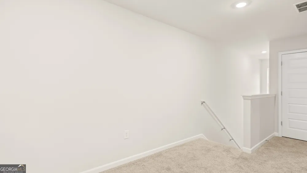 2033 Windward RD Stone Mountain, GA 30088