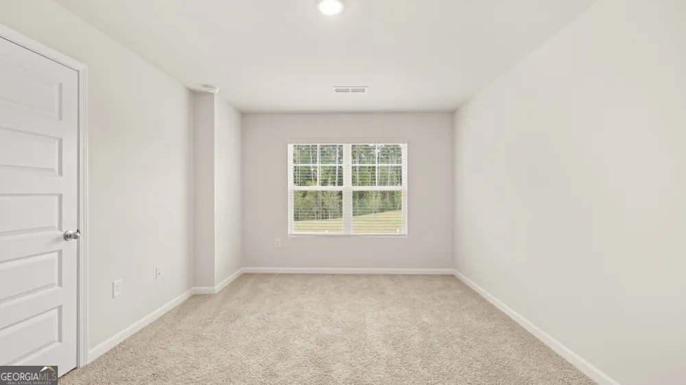 2033 Windward RD Stone Mountain, GA 30088