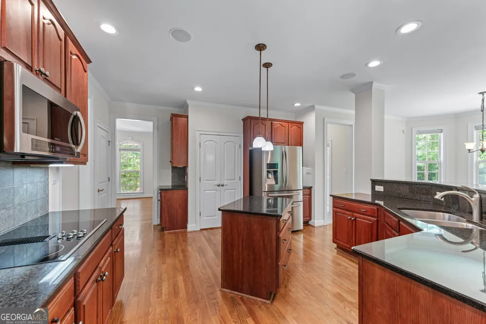 6020 Cochran Mill RD Chattahoochee Hills, GA 30268