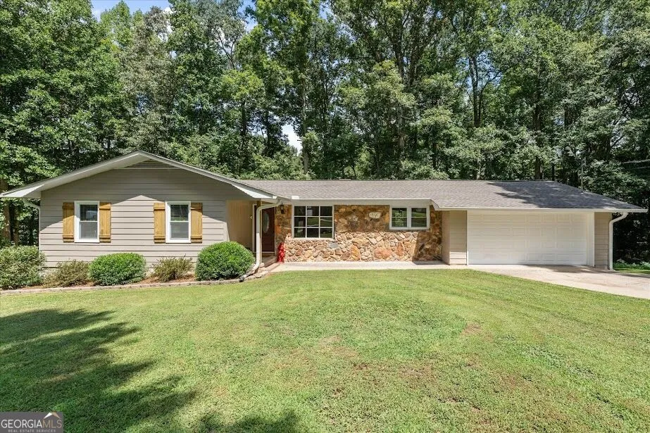 215 Eldorado DR Carrollton, GA 30116