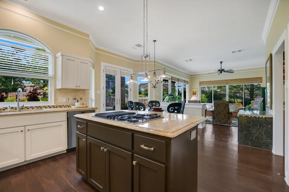 6514 Lost Horizon Drive Austin, TX 78759