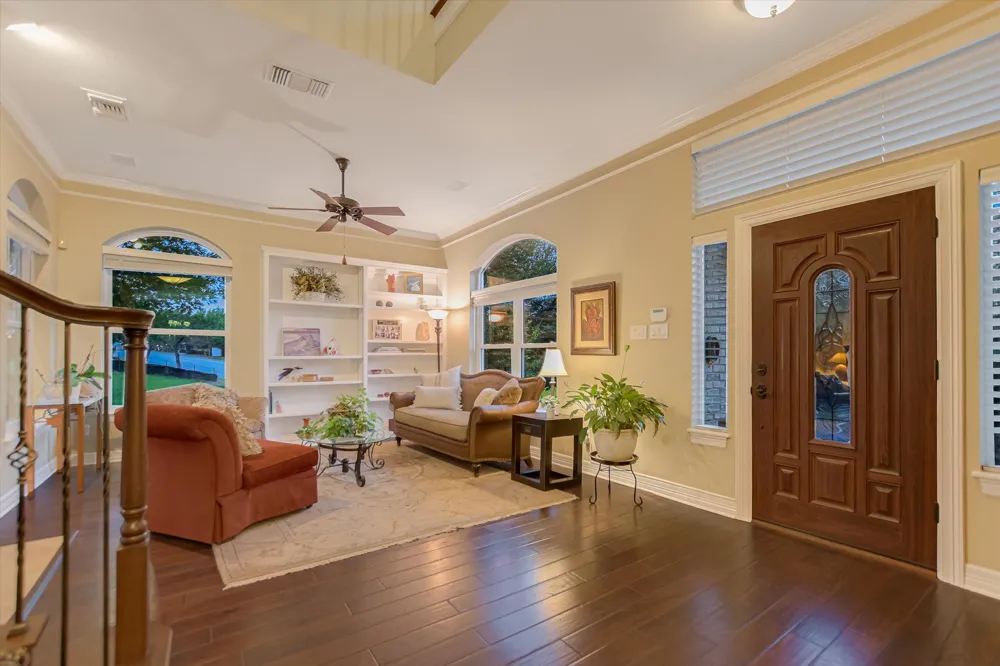 6514 Lost Horizon Drive Austin, TX 78759