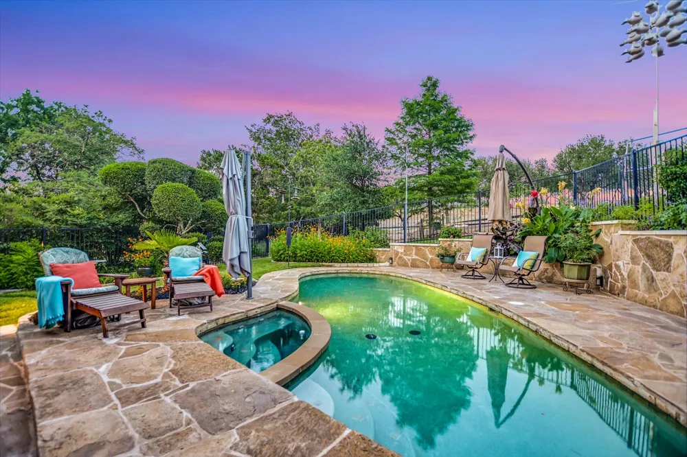 6514 Lost Horizon Drive Austin, TX 78759