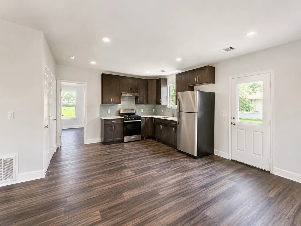 904 Austin Street E Luling, TX 78648