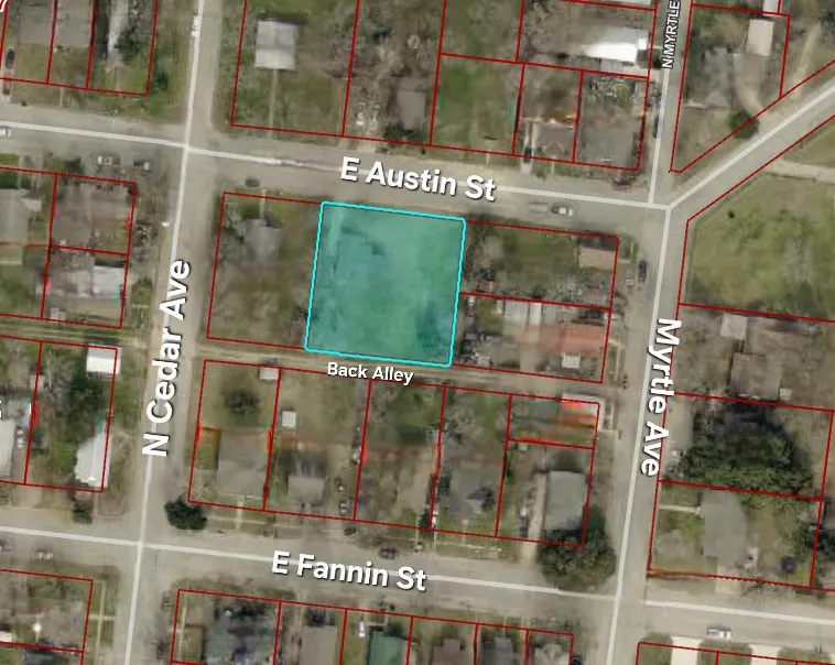 904 Austin Street E Luling, TX 78648