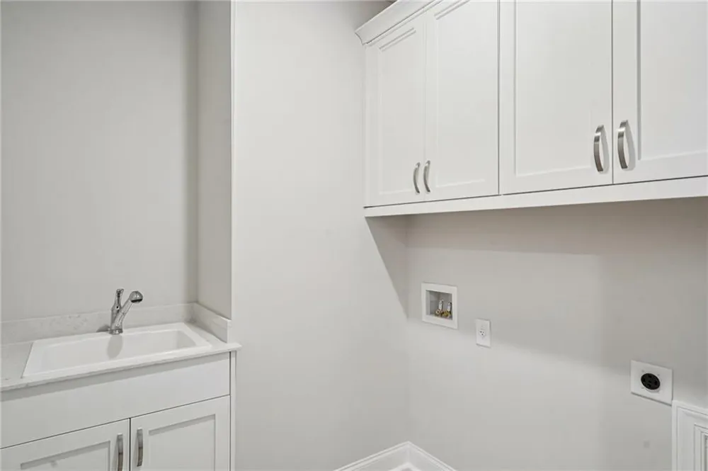 547 Pearl Street Cumming, GA 30040
