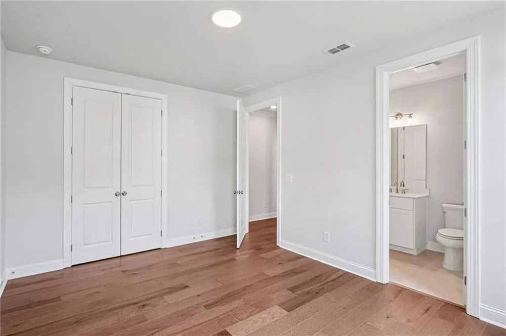 547 Pearl Street Cumming, GA 30040