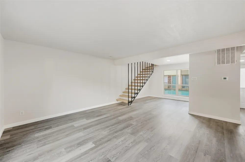 2702 Douglas Avenue #121 Dallas, TX 75219