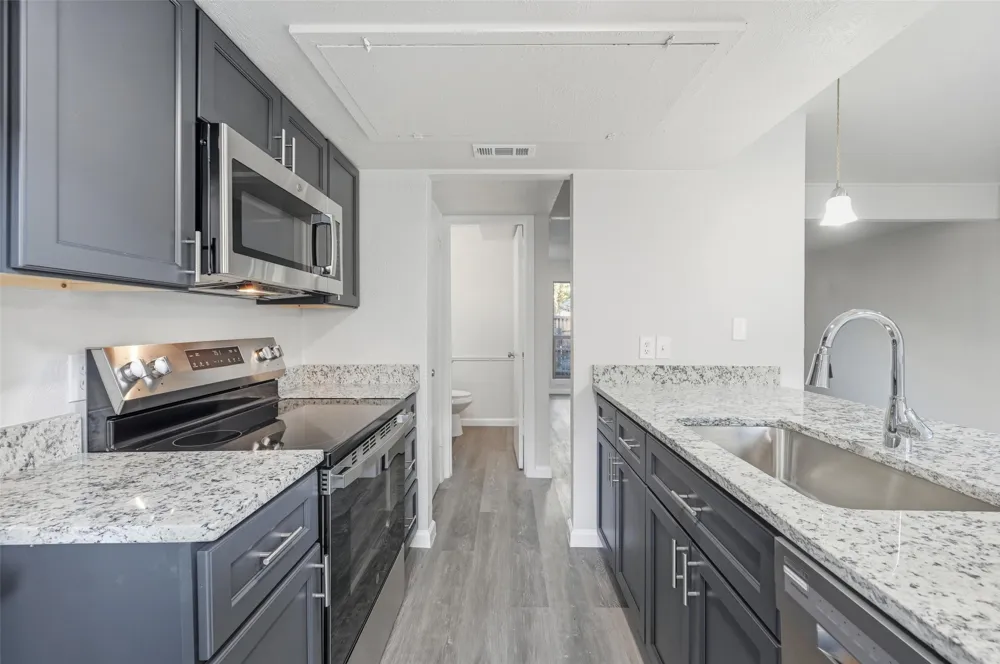 2702 Douglas Avenue #121 Dallas, TX 75219