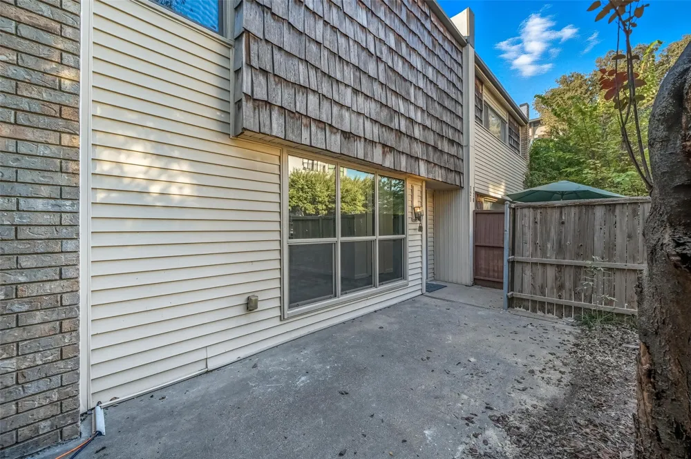2702 Douglas Avenue #121 Dallas, TX 75219