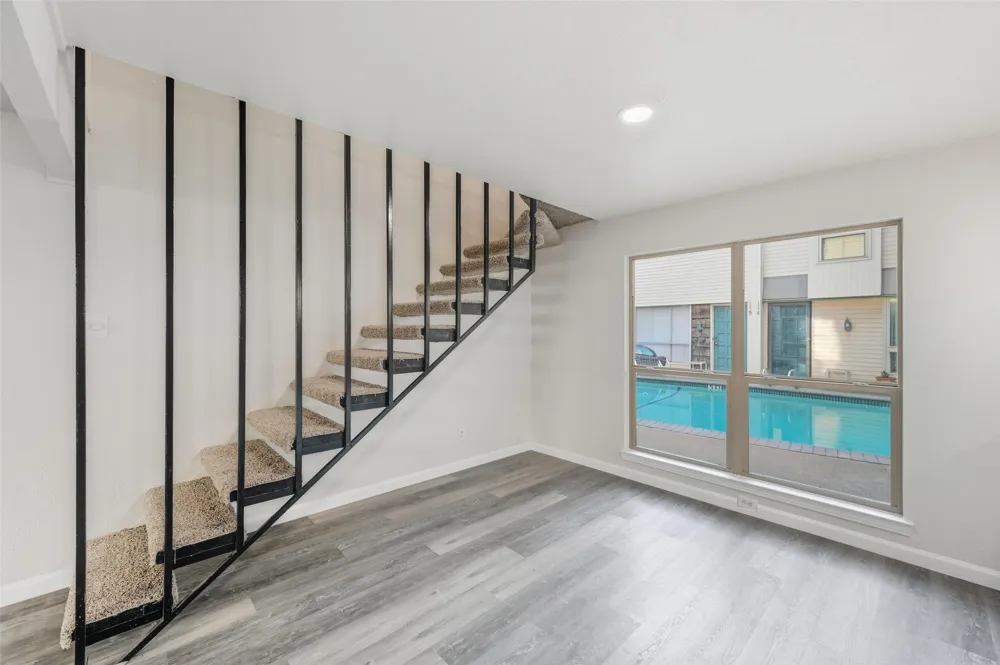 2702 Douglas Avenue #121 Dallas, TX 75219