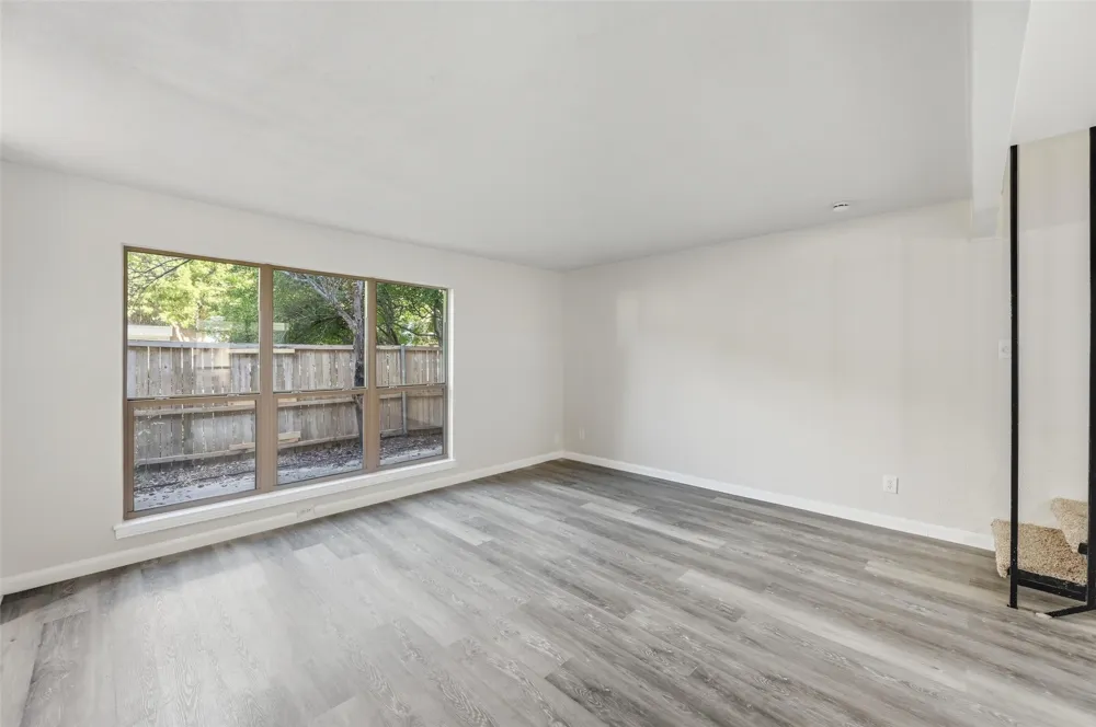 2702 Douglas Avenue #121 Dallas, TX 75219