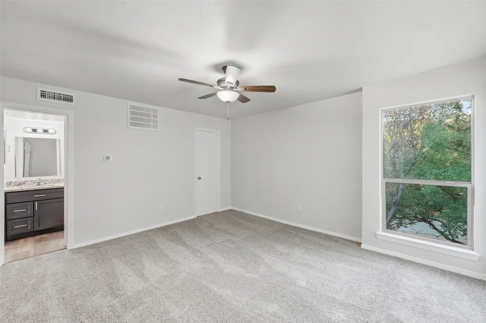 2702 Douglas Avenue #121 Dallas, TX 75219