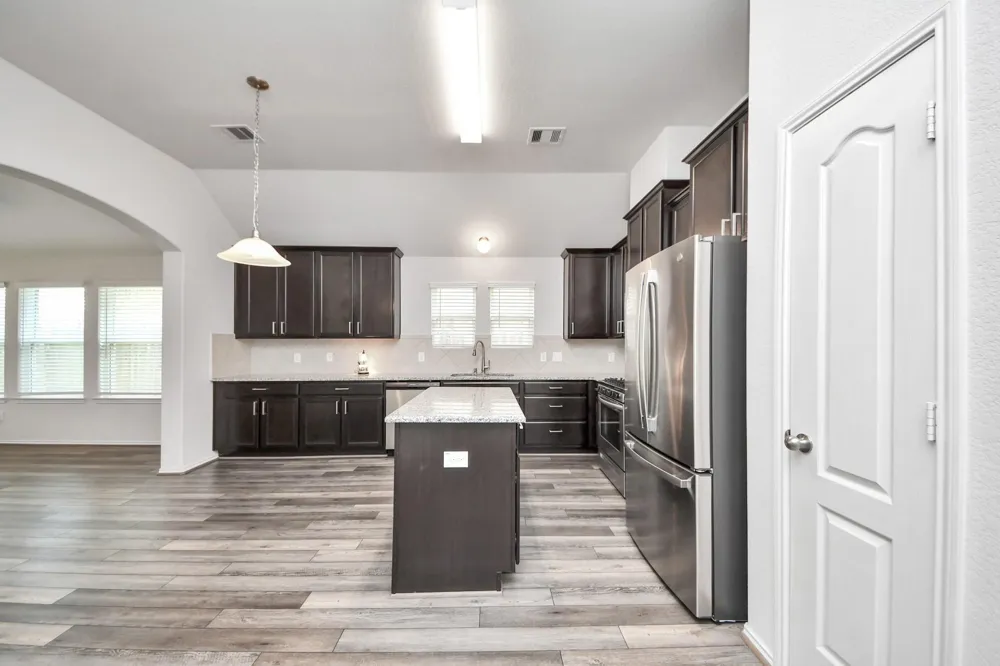 5186 Dry Hollow Drive Alvin, TX 77511