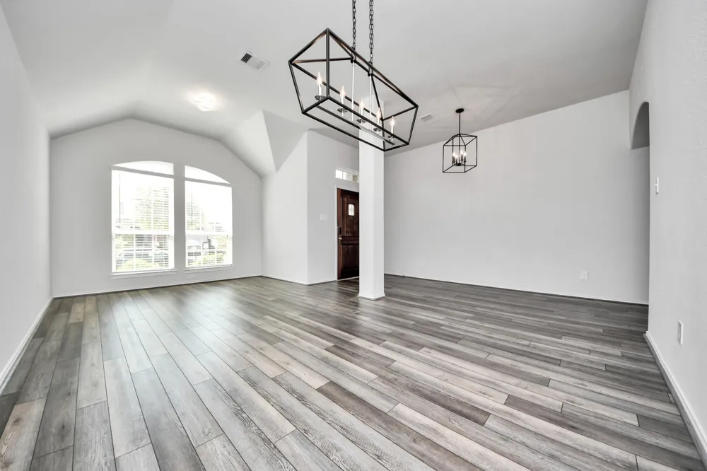 5186 Dry Hollow Drive Alvin, TX 77511