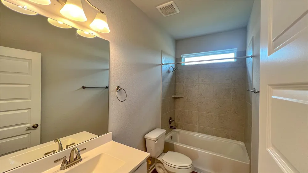 14326 Chilean Way Splendora, TX 77372