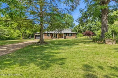 1024 French Road