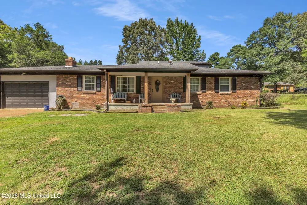 1024 French Road Byhalia, MS 38611
