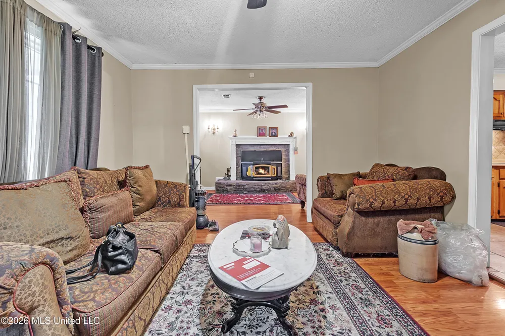 1024 French Road Byhalia, MS 38611