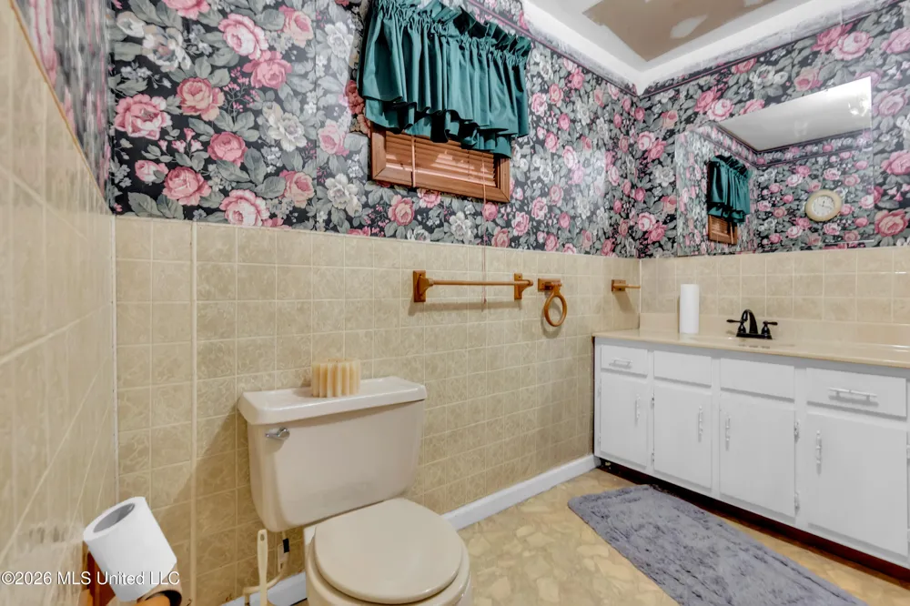 1024 French Road Byhalia, MS 38611