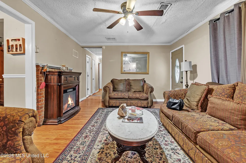 1024 French Road Byhalia, MS 38611