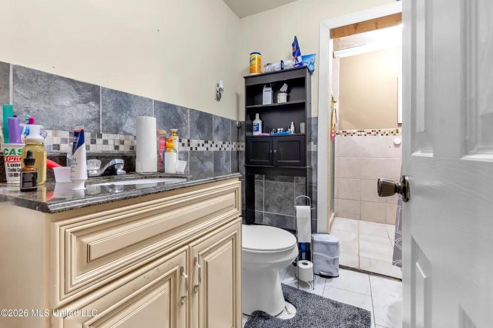 1024 French Road Byhalia, MS 38611