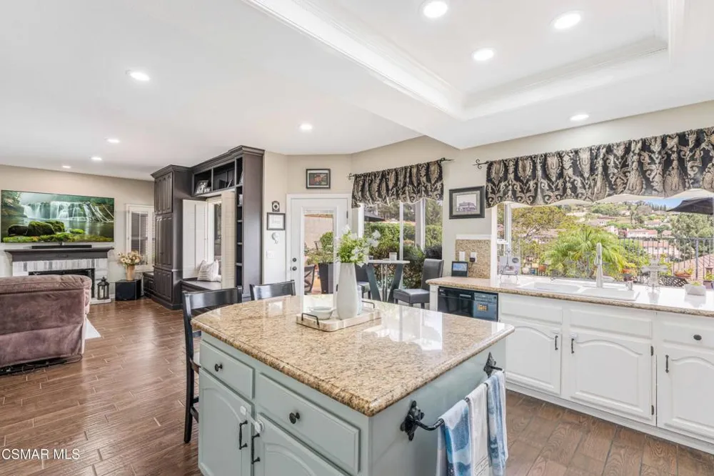 3182 Toulouse Circle Thousand Oaks, CA 91362