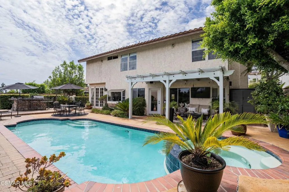 3182 Toulouse Circle Thousand Oaks, CA 91362