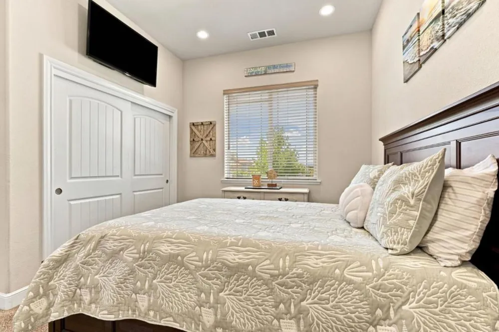 911 Trinity Drive Hollister, CA 95023
