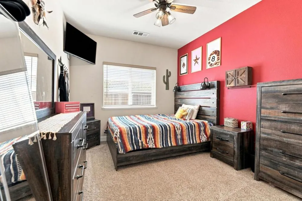 911 Trinity Drive Hollister, CA 95023