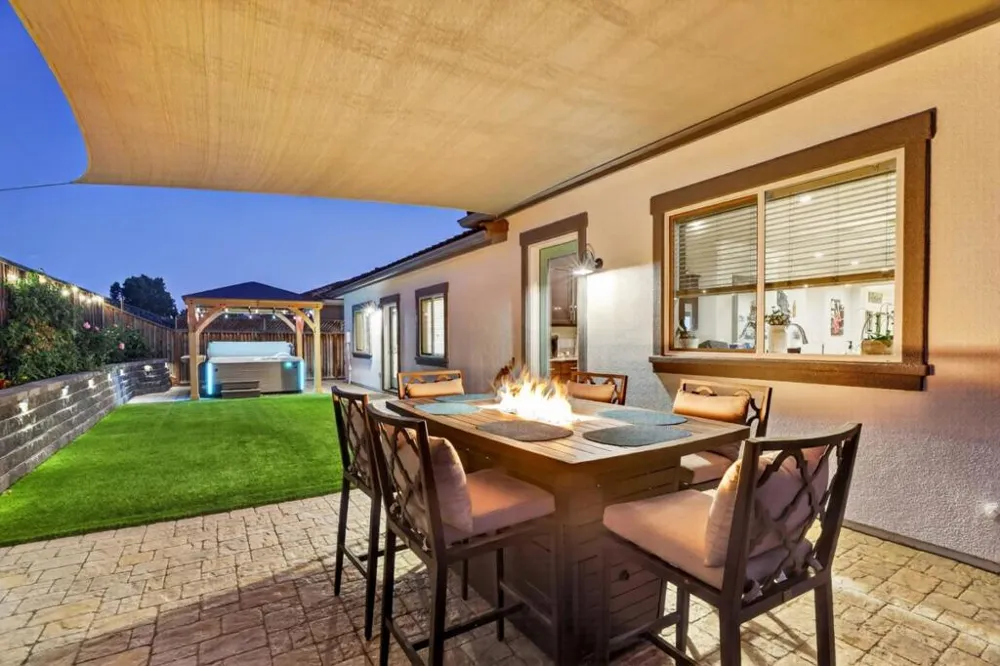 911 Trinity Drive Hollister, CA 95023
