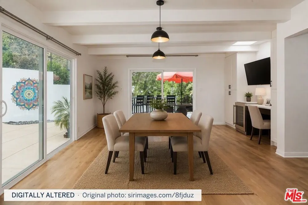 3493 Mandeville Canyon Road Los Angeles, CA 90049