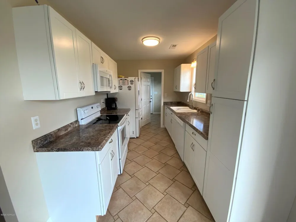 205 Zachary Lane Hubert, NC 28539