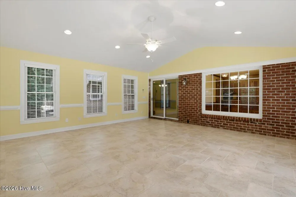 1013 Arrowhead Drive Snow Hill, NC 28580