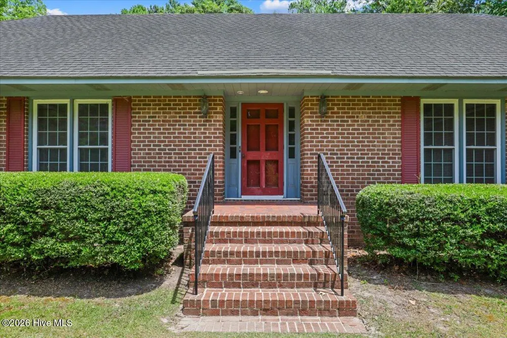 1013 Arrowhead Drive Snow Hill, NC 28580