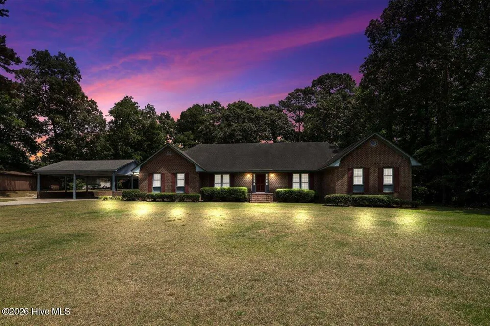 1013 Arrowhead Drive Snow Hill, NC 28580