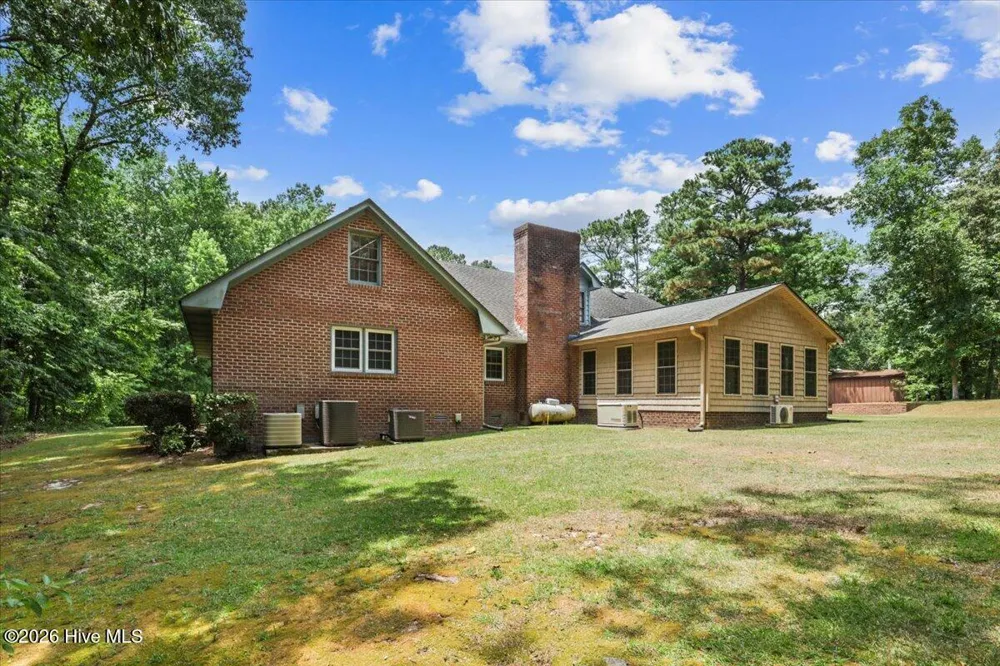 1013 Arrowhead Drive Snow Hill, NC 28580