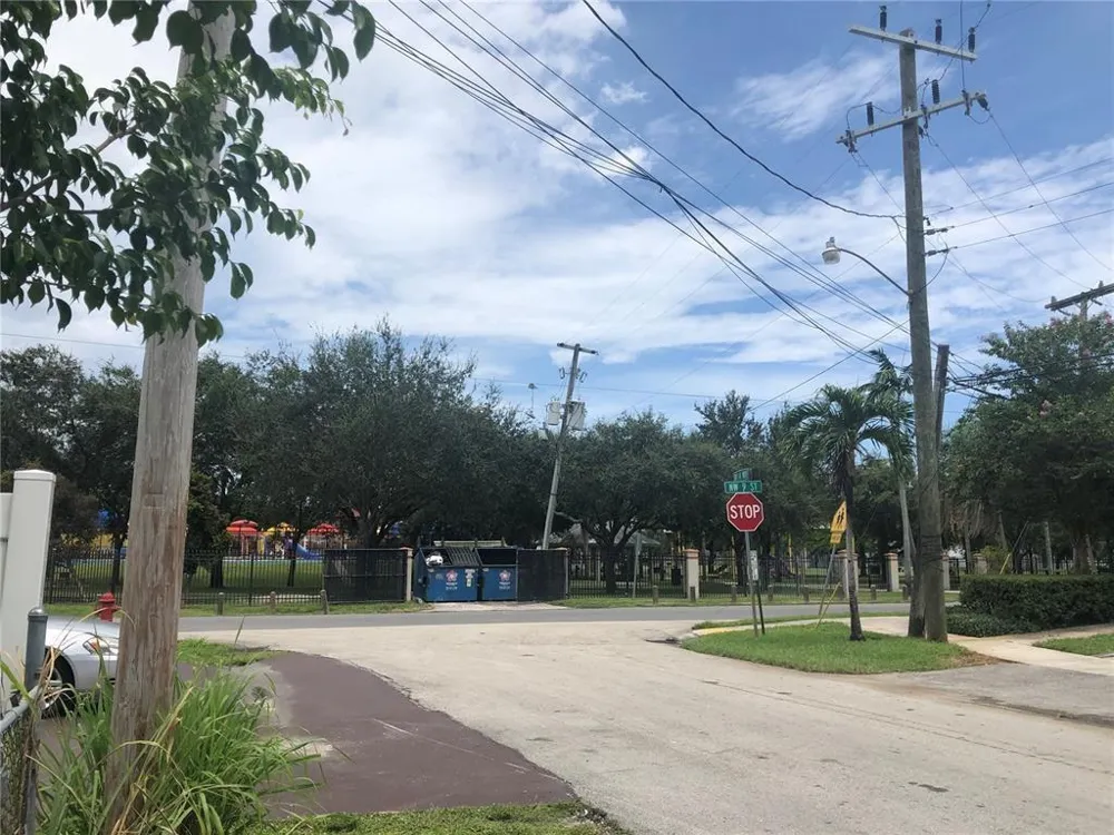 839 NW 14TH WAY #1 Fort Lauderdale, FL 33311