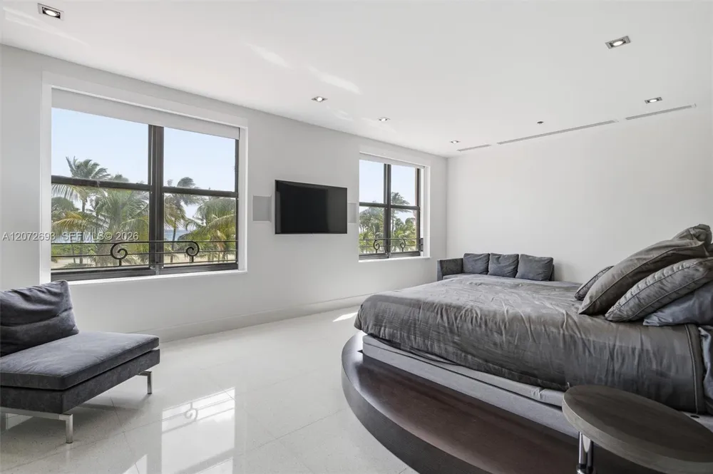 1330 Ocean Dr #3CA Miami Beach, FL 33139