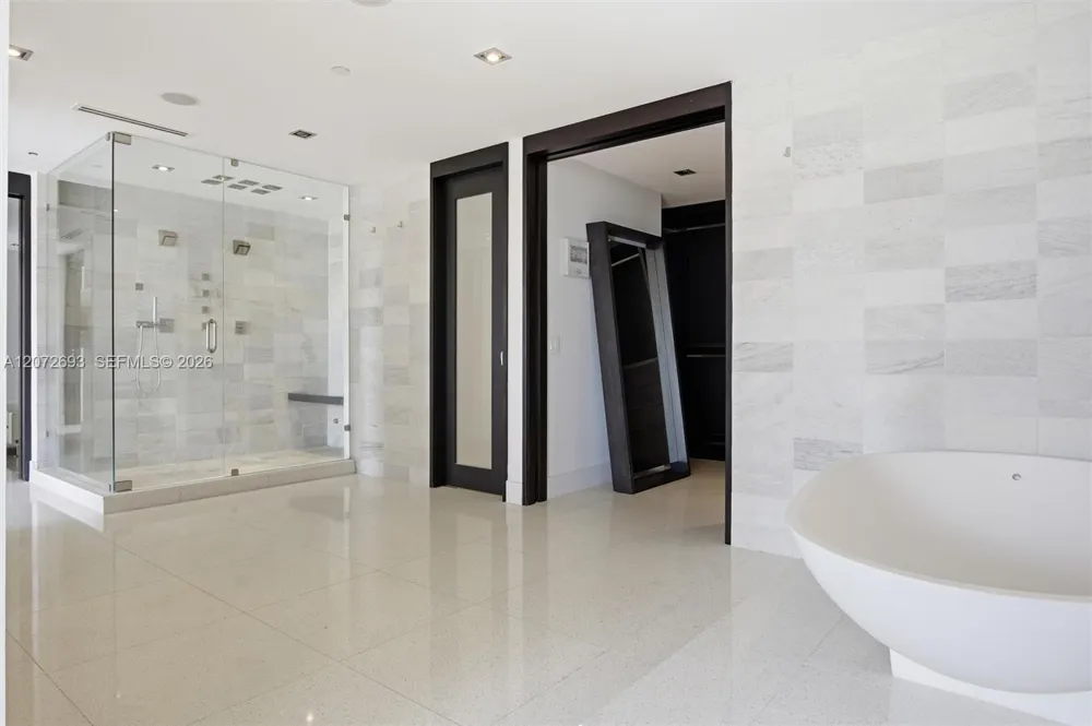 1330 Ocean Dr #3CA Miami Beach, FL 33139