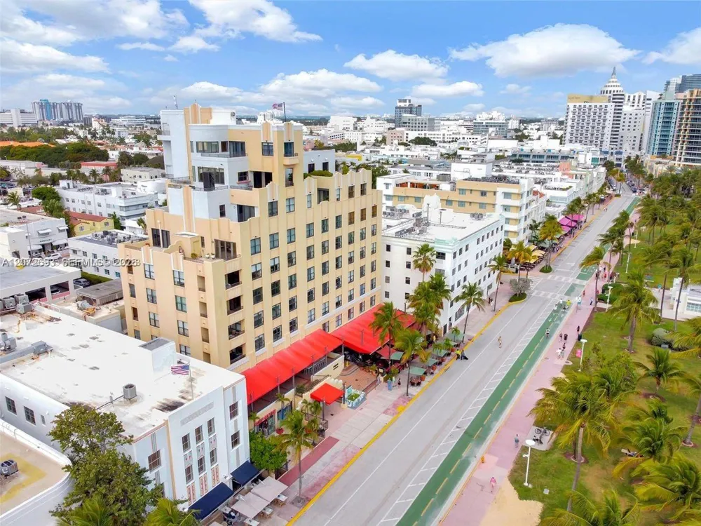 1330 Ocean Dr #3CA Miami Beach, FL 33139