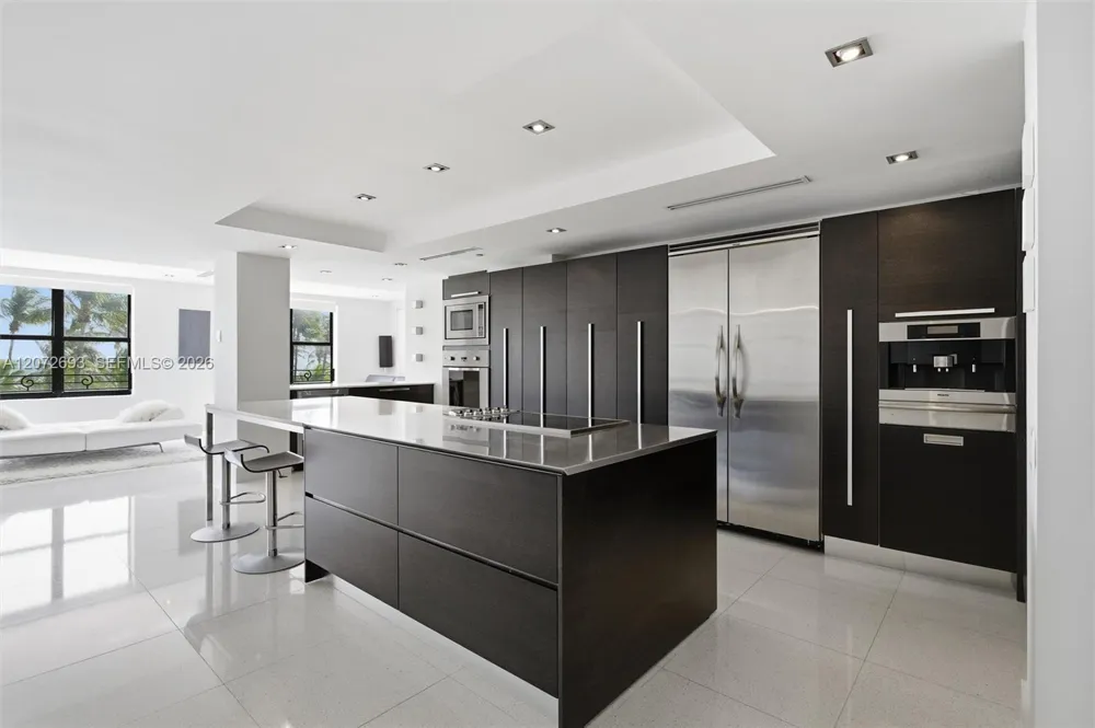 1330 Ocean Dr #3CA Miami Beach, FL 33139