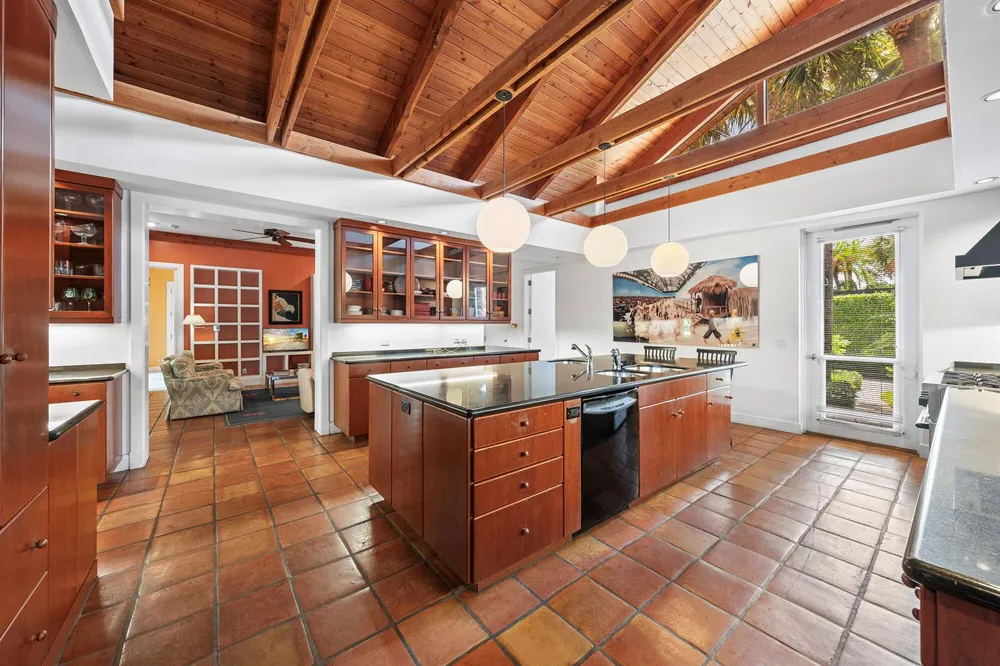 6 La Costa Way Palm Beach, FL 33480