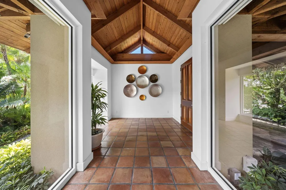 6 La Costa Way Palm Beach, FL 33480