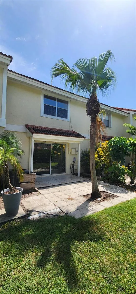 6327 Walk Circle Boca Raton, FL 33433