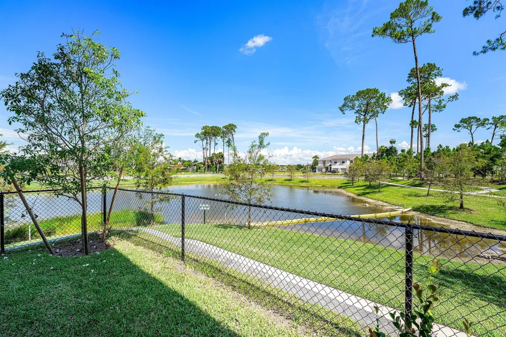157 LAKESIDE LANDING COURT Royal Palm Beach, FL 33411